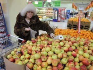 Импорт яблок и томатов