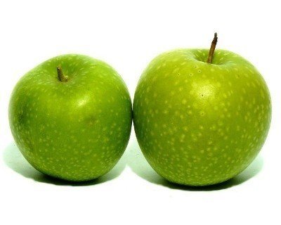 Сочное зеленое яблоко