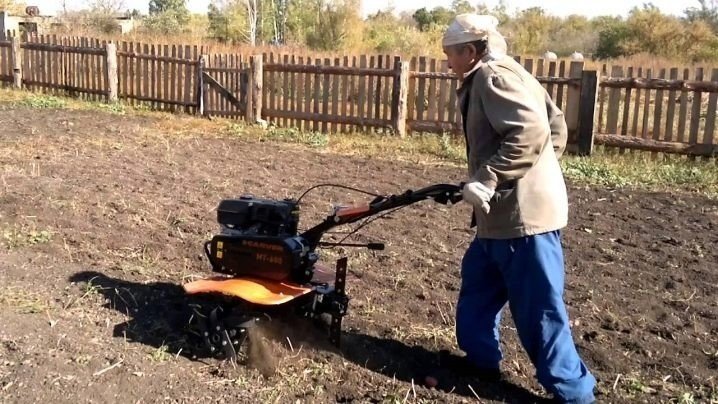 Мотоблок пашет сам