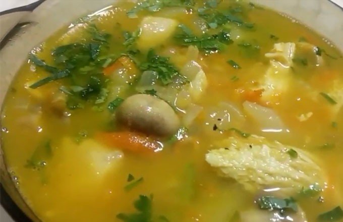 Суп с фрикадельками со сметаной
