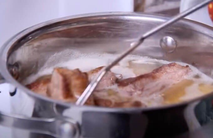 Замариновать свинину для жарки на сковороде быстро
