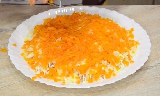 Салат апельсиновая долька с корейской морковью