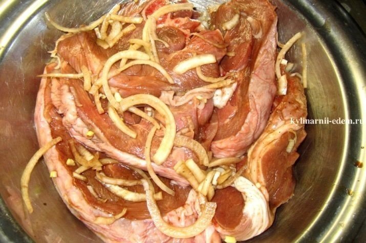 Шашлык из свинины в томатном соке