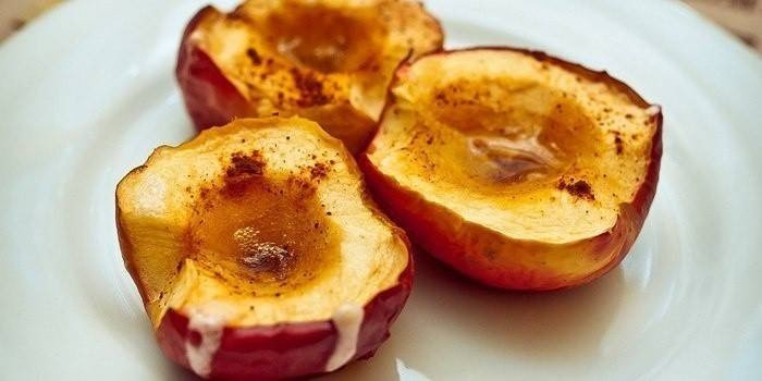 Печёные яблоки в духовке рецепт
